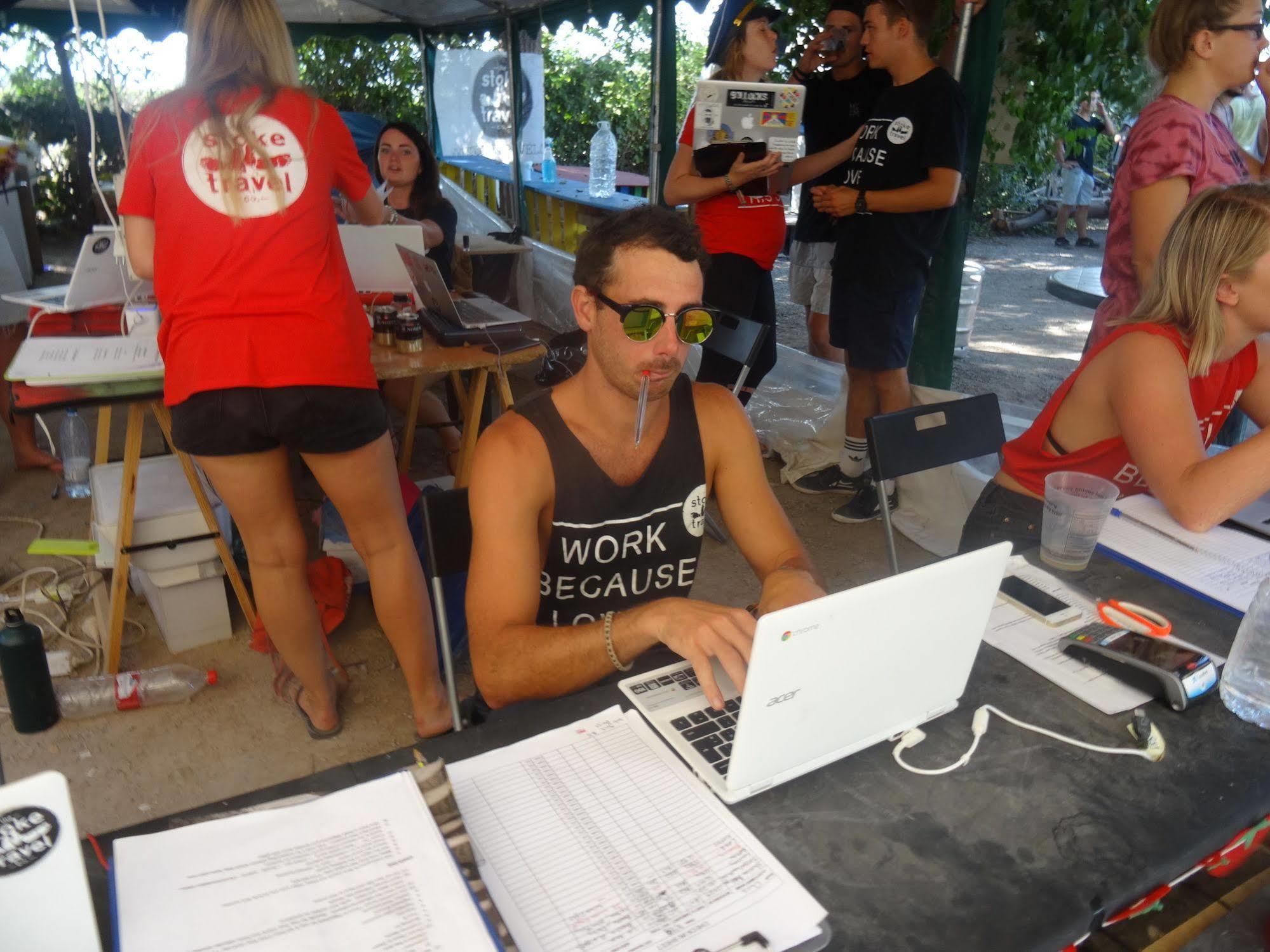 Zarautz Beachside Surf Camp Exterior photo